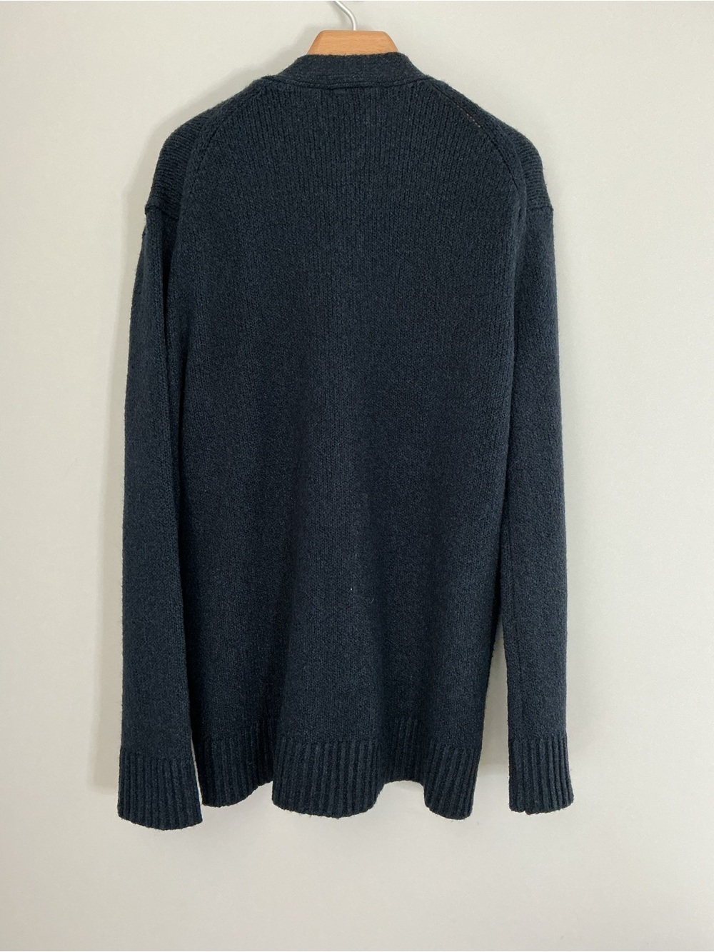 Uniqlo x Clare Waight Keller soft knit v-neck cardigan, navy - Picture 4 of 6